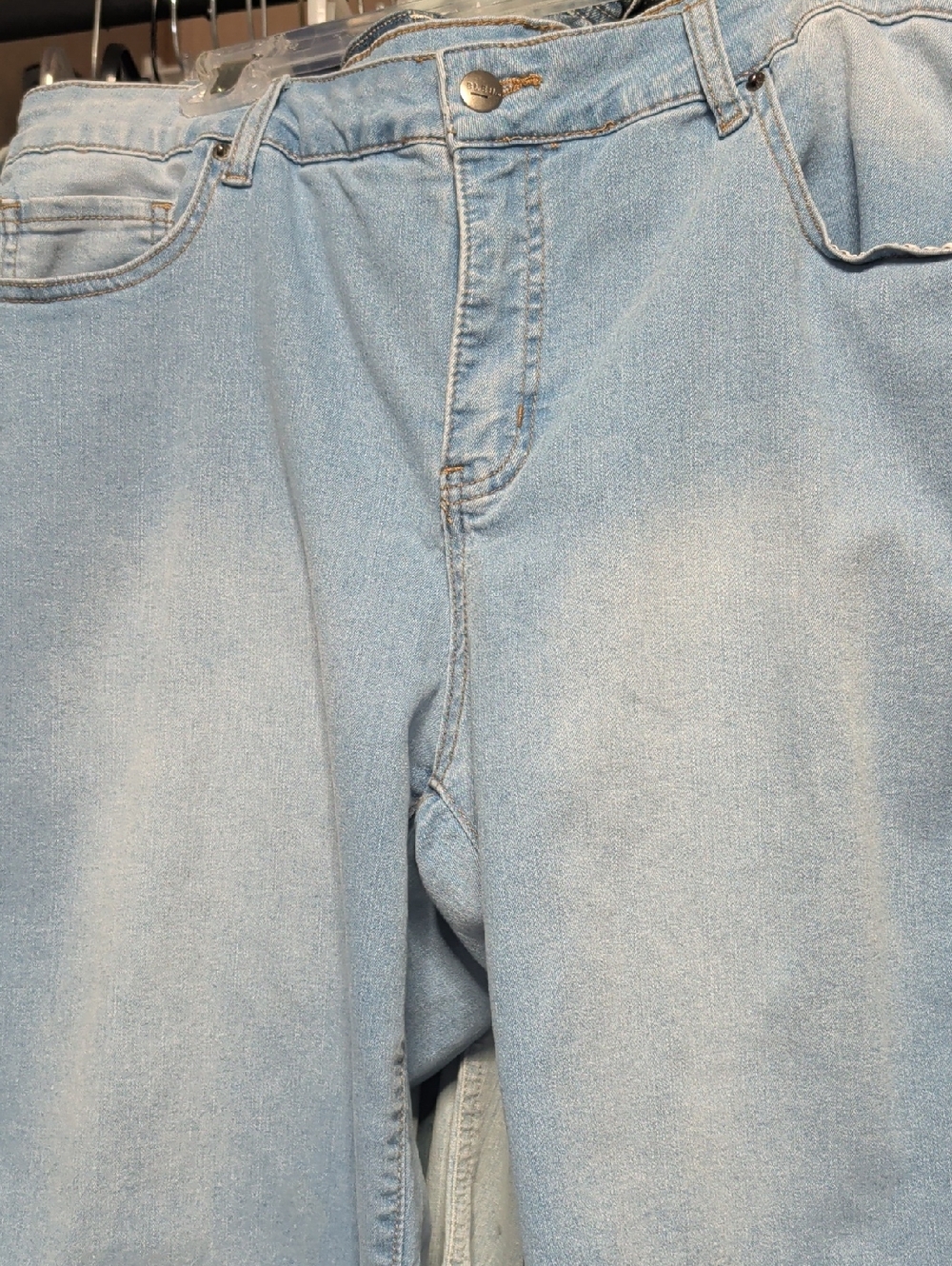 #37 Bleu Capri jeans